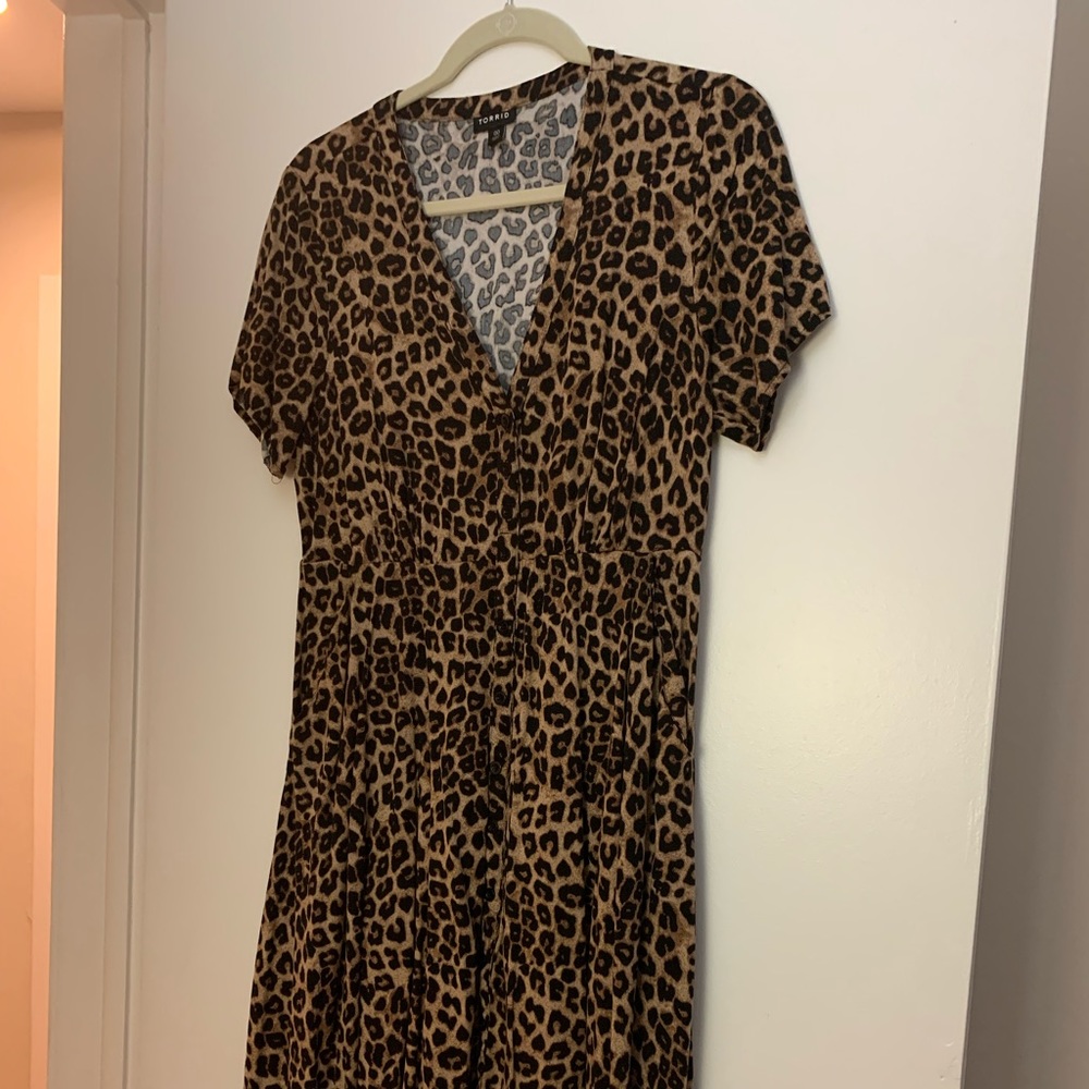 Torrid Hi-Lo Leopard dress with pockets